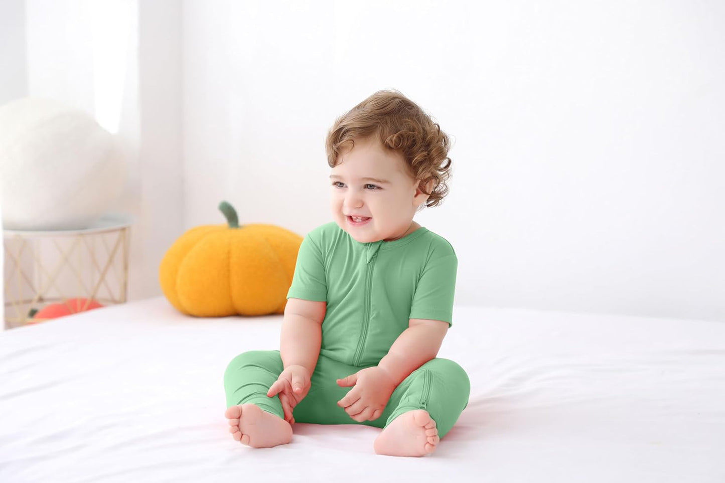 GUISBY Rayon Made from Bamboo Baby Pajamas, Summer Short Sleeve Footless Rompers, 2 Way Zipper Sleeper