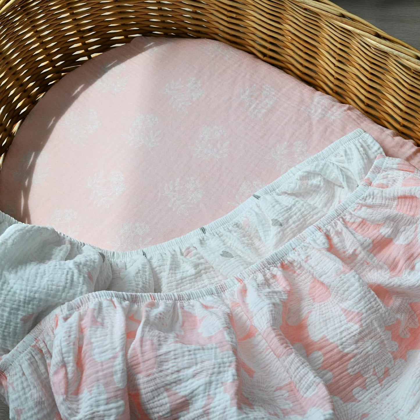 Gllquen Baby Muslin Bassinet Sheets 3 Pack, Breathable Elastic Cozy Fitted Cotton Bassinet Mattress Sheet for Baby Boy Girls, Fit for Hourglass Oval Rectangular Cradle Pad Sheets 33"x17" (Pink)