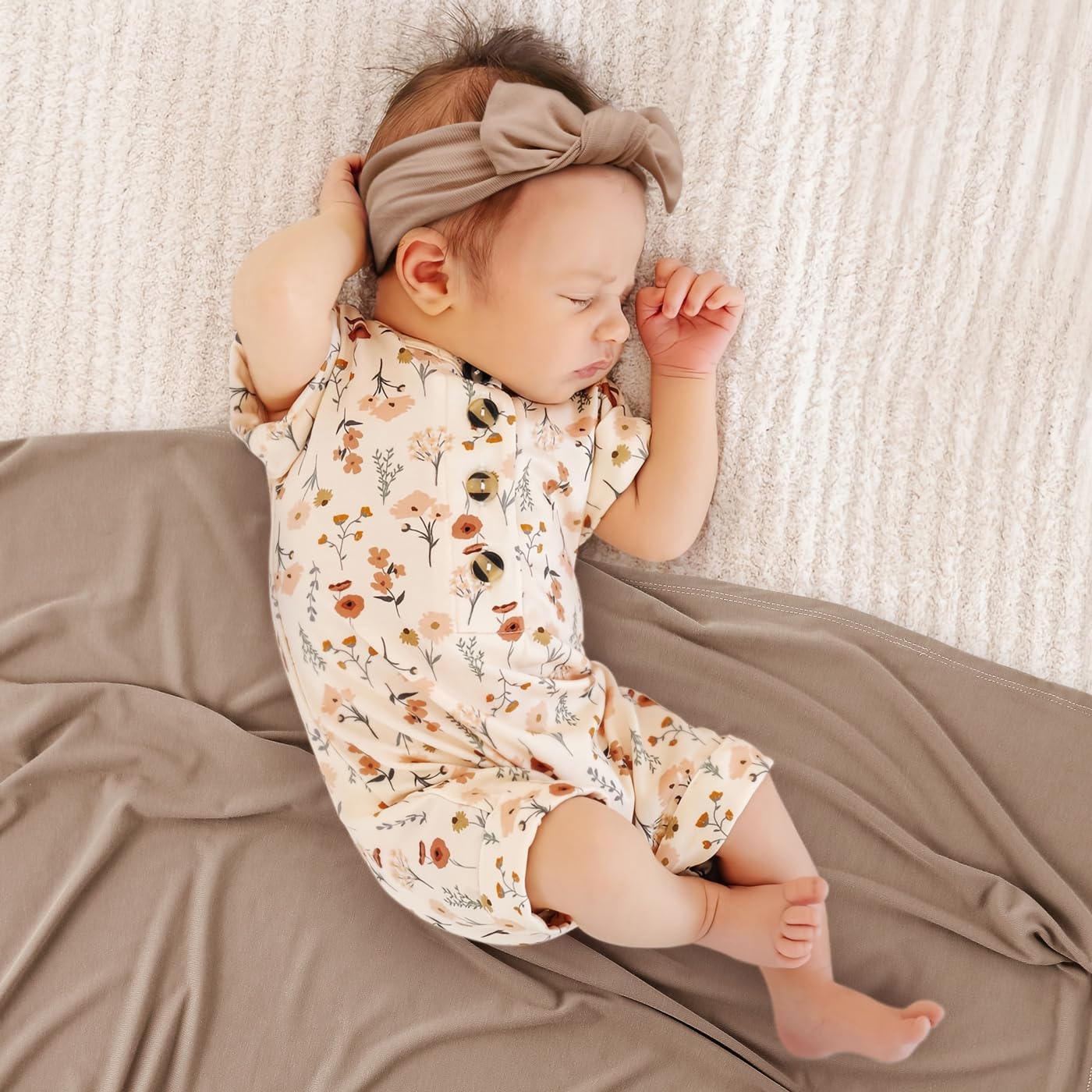 GRSSDER Newborn Swaddle Blanket, Ultra Soft Jersey Receiving Blanket with Matching Headband and Beanie Set, 47×47" Extra Large Nursery Stretchy Swaddle Wrap for Girls and Boys