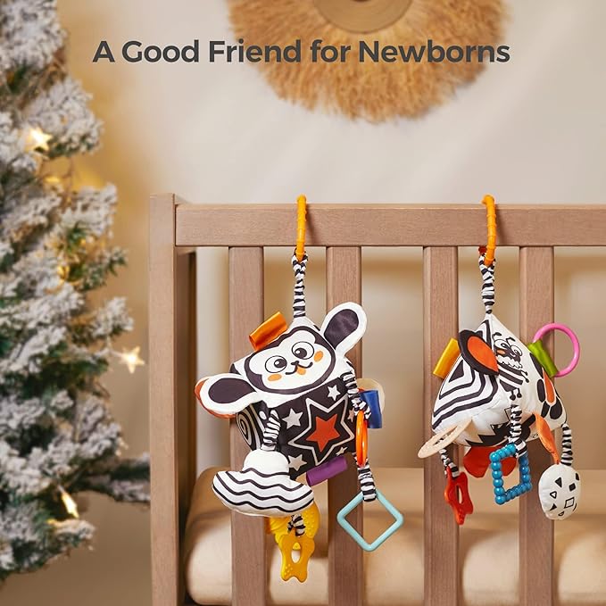 TUMAMA High Contrast Baby Toys, Black and White Infant Toys 0-3 Months for Newborn, Soft Sensory Rattles Toys with Teether for Toddlers
