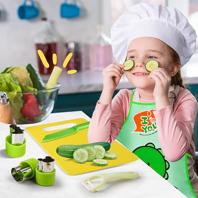 15 PCS Montessori Kitchen Tools, Toddler Knife Set for Real Cooking Kids Kitchen Knife Wooden Safe Knife Serrated Edges Plastic Toddler Knife Cutting Board Aprons Crinkle Cutters