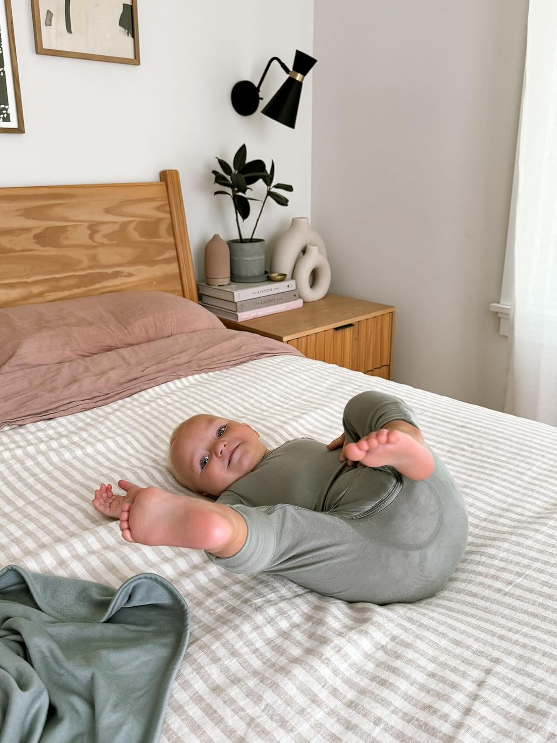 GUNAMUNA Unisex Baby Toddler Ultra-Soft Convertible Pajama, Footie or Romper Sleeper with Diaper Zipper, Newborn to 24 Months